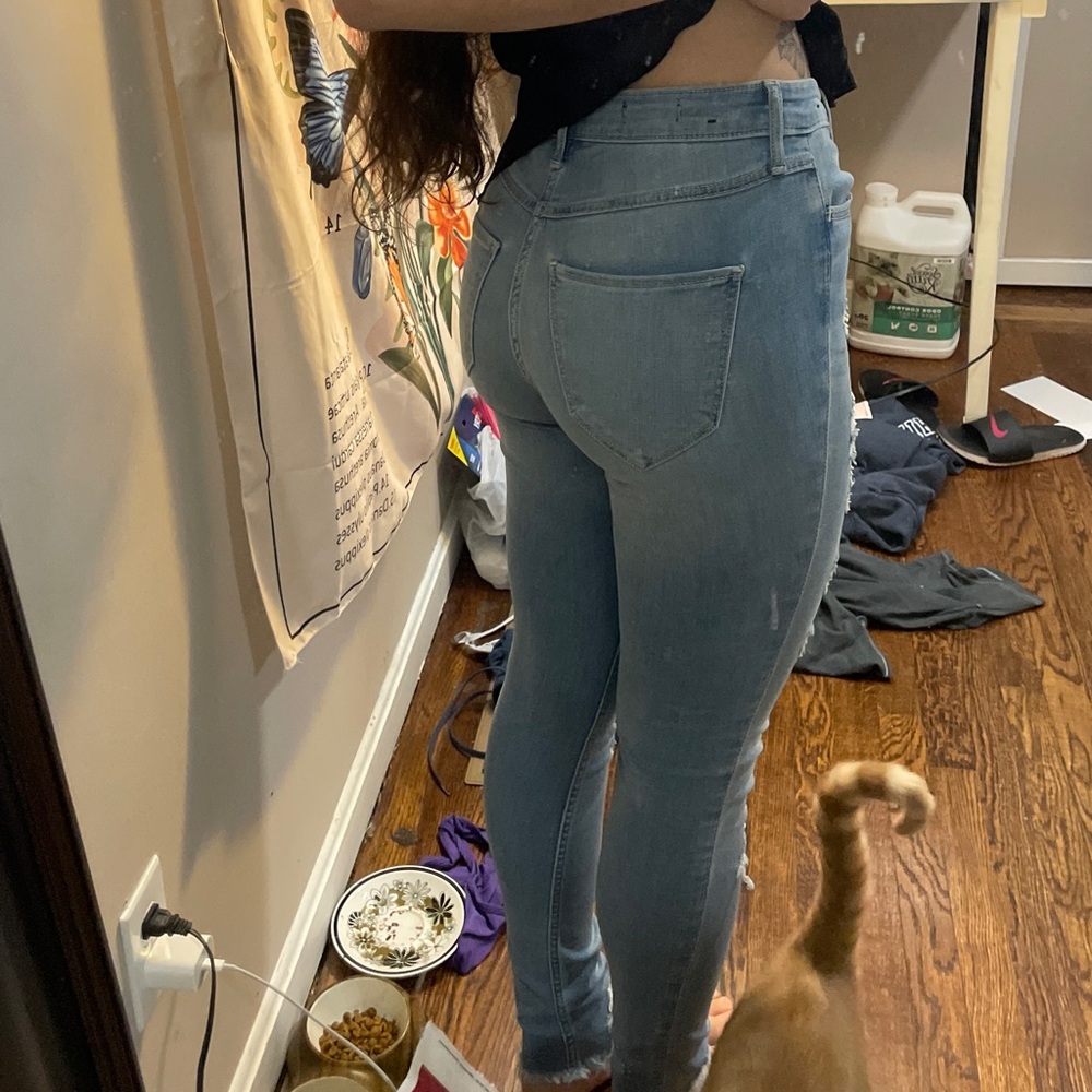 Hollister High Rise Ripped Skinny Jeans - Picture 2 of 3